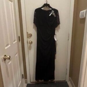 XSCAPE-Lace/beaded sleeves navy picture-perfect gorgeous gown-NWT-never worn-6P